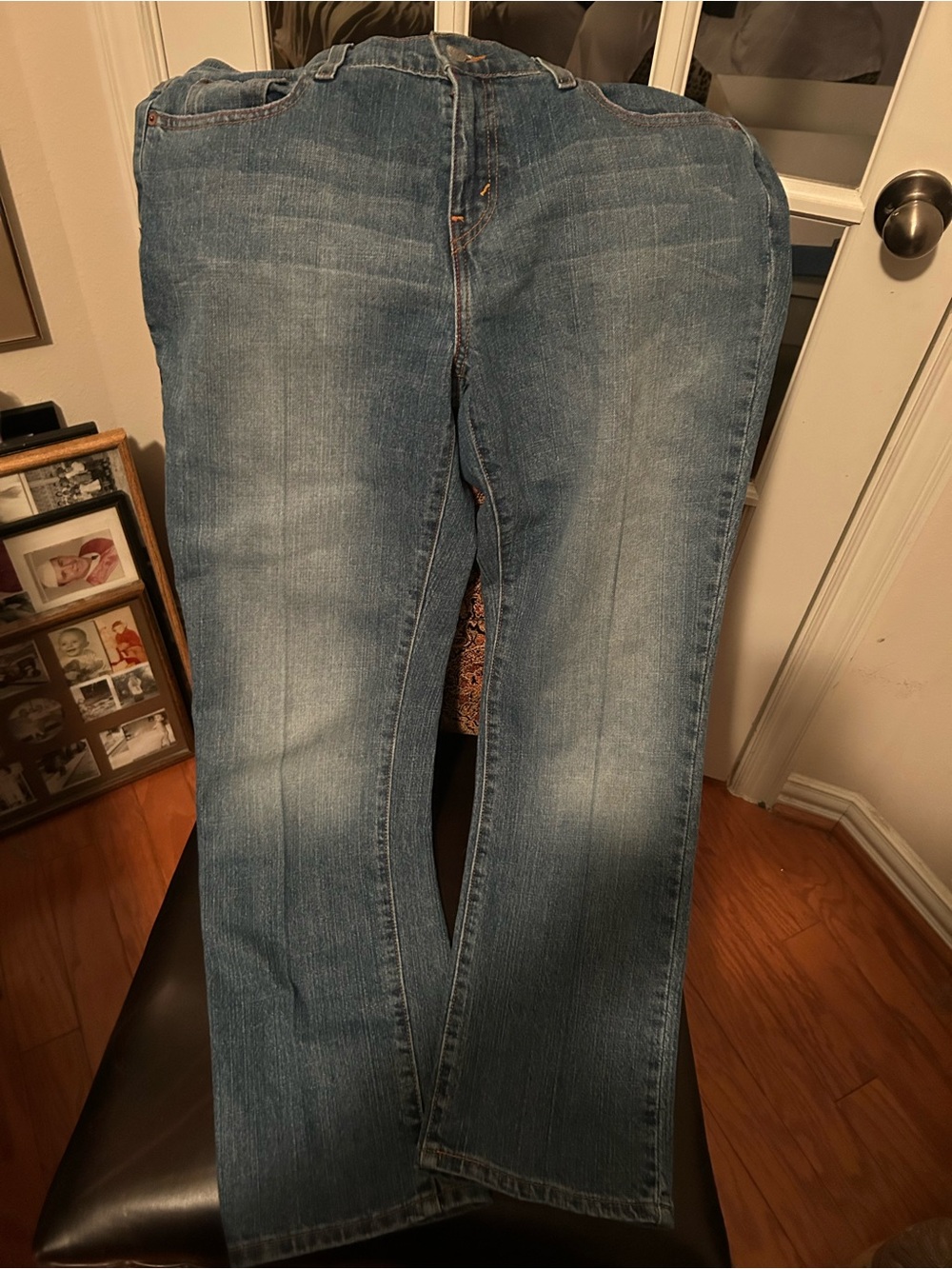 Classic women’s Blue Denim Jeans Levi’s 505